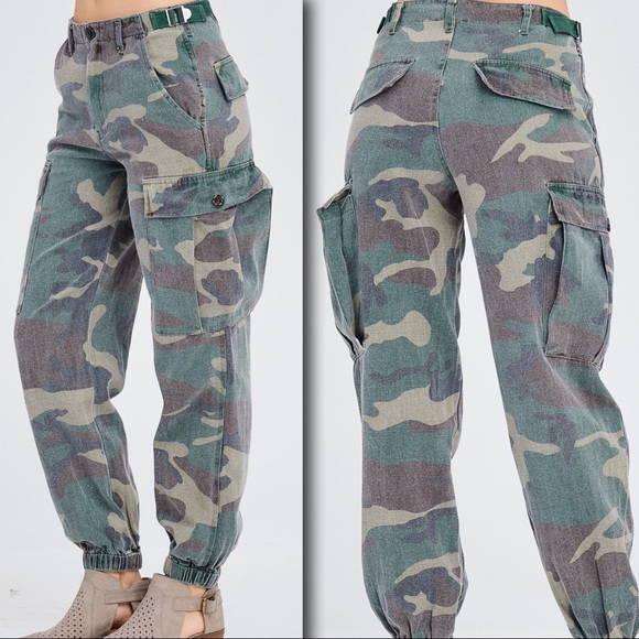 LIGHT WORN LOOK SUPER SOFT CAMO CARGO JOGGERS - Picture 3 of 8